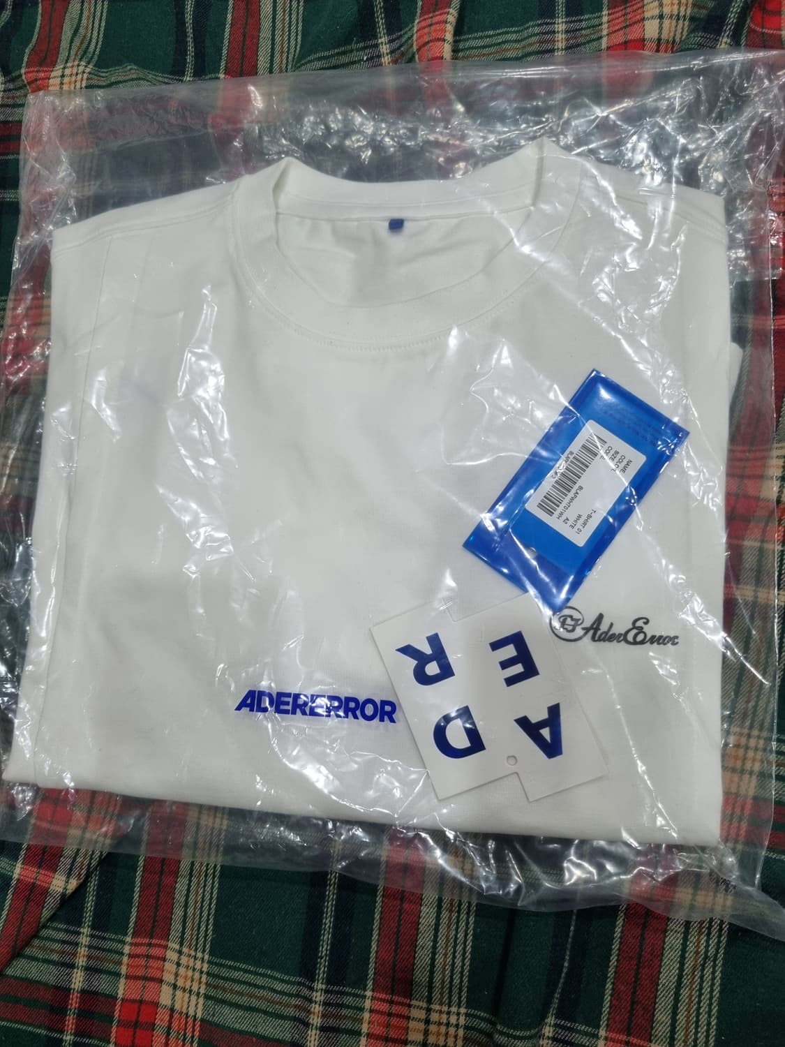 아더에러 Fluic logo t-shirt A2 상품이미지2