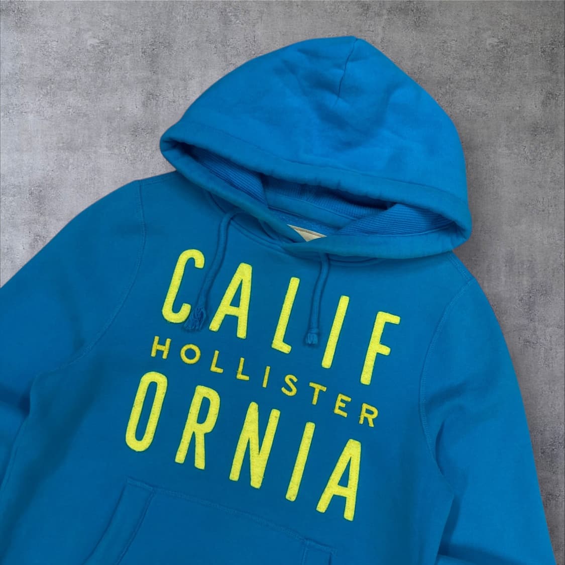 홀리스터 블루 컬러 스펠아웃 빅로고 후드티 상품이미지2