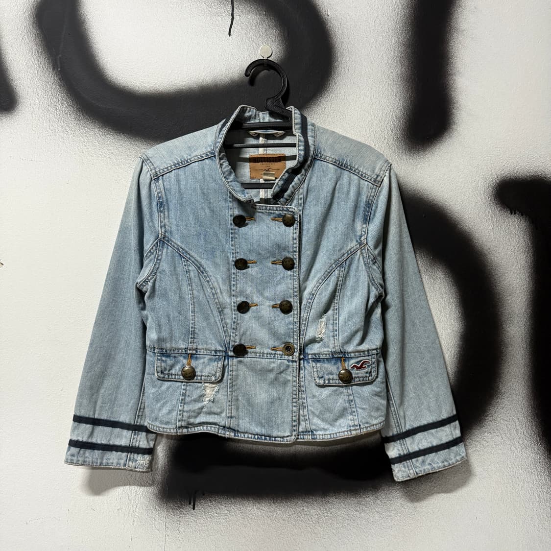 홀리스터 웨스턴 멀티 버튼 워싱 데미지 크롭 데님 자켓 상품이미지1