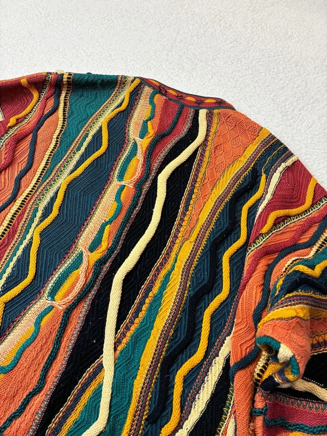 EMAROO 90's 케이블 3D 니트 크롭 가디건 PN6119 상품이미지5