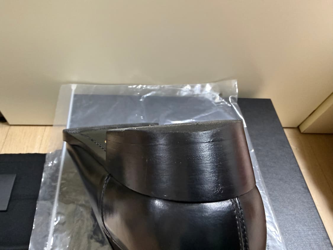 생로랑 와이어트30 첼시부츠 41.5 풀박스 상품이미지10