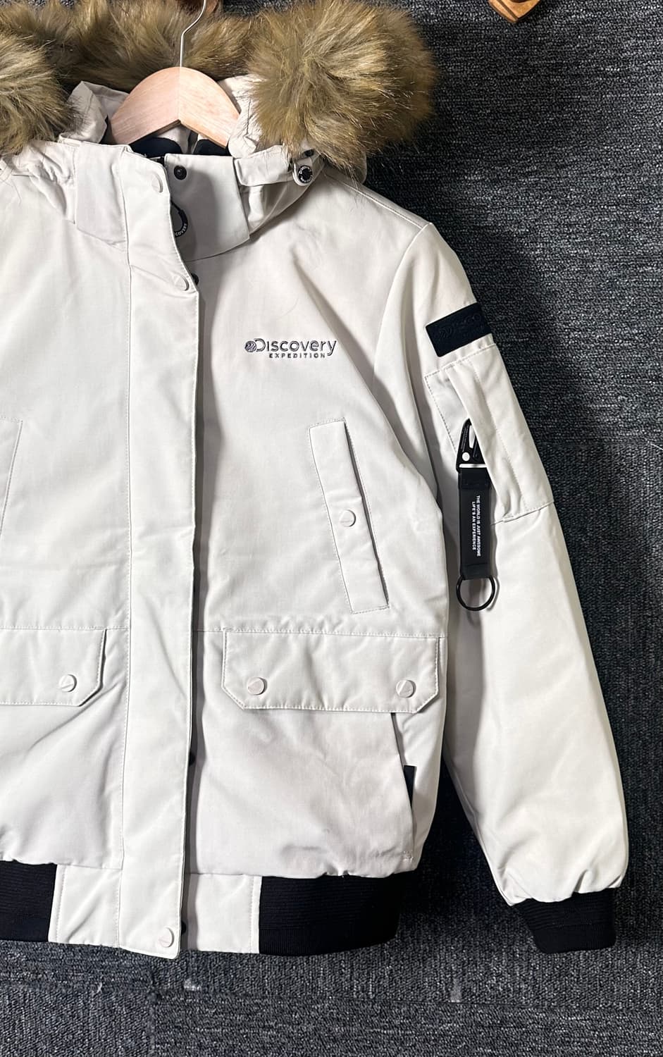 디스커버리 여성 숏패딩 95 아이보리 상품이미지4