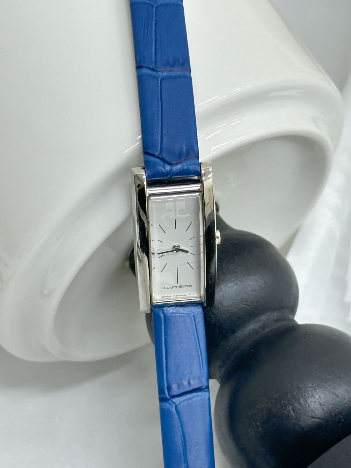 courreges / 꾸레쥬 블루 스트랩 렉탱귤러 쿼츠 시계  상품이미지3