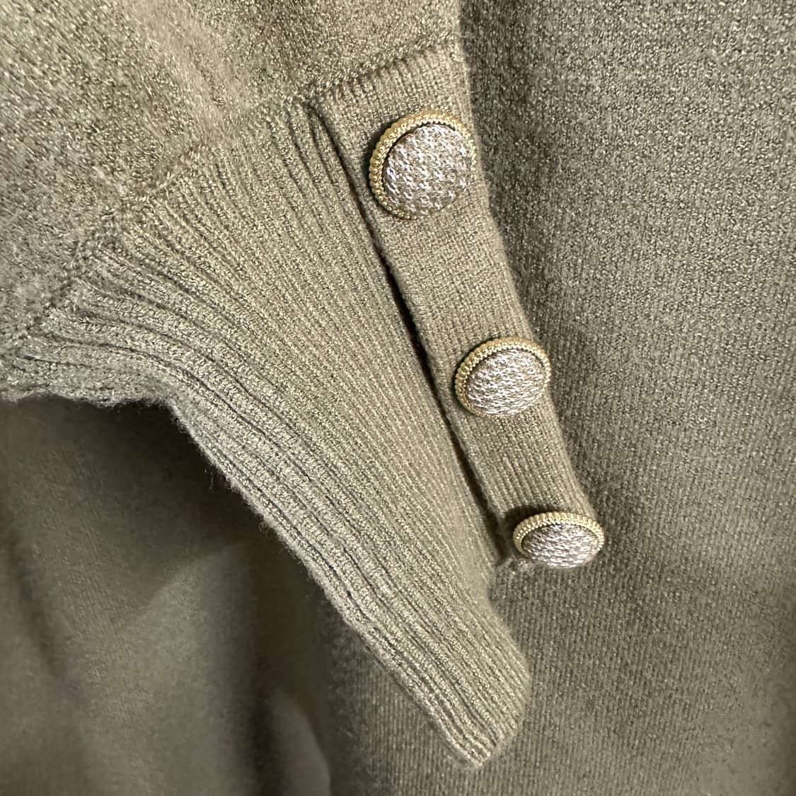 TAHARI 타하리 모크넥 니트 상품이미지3