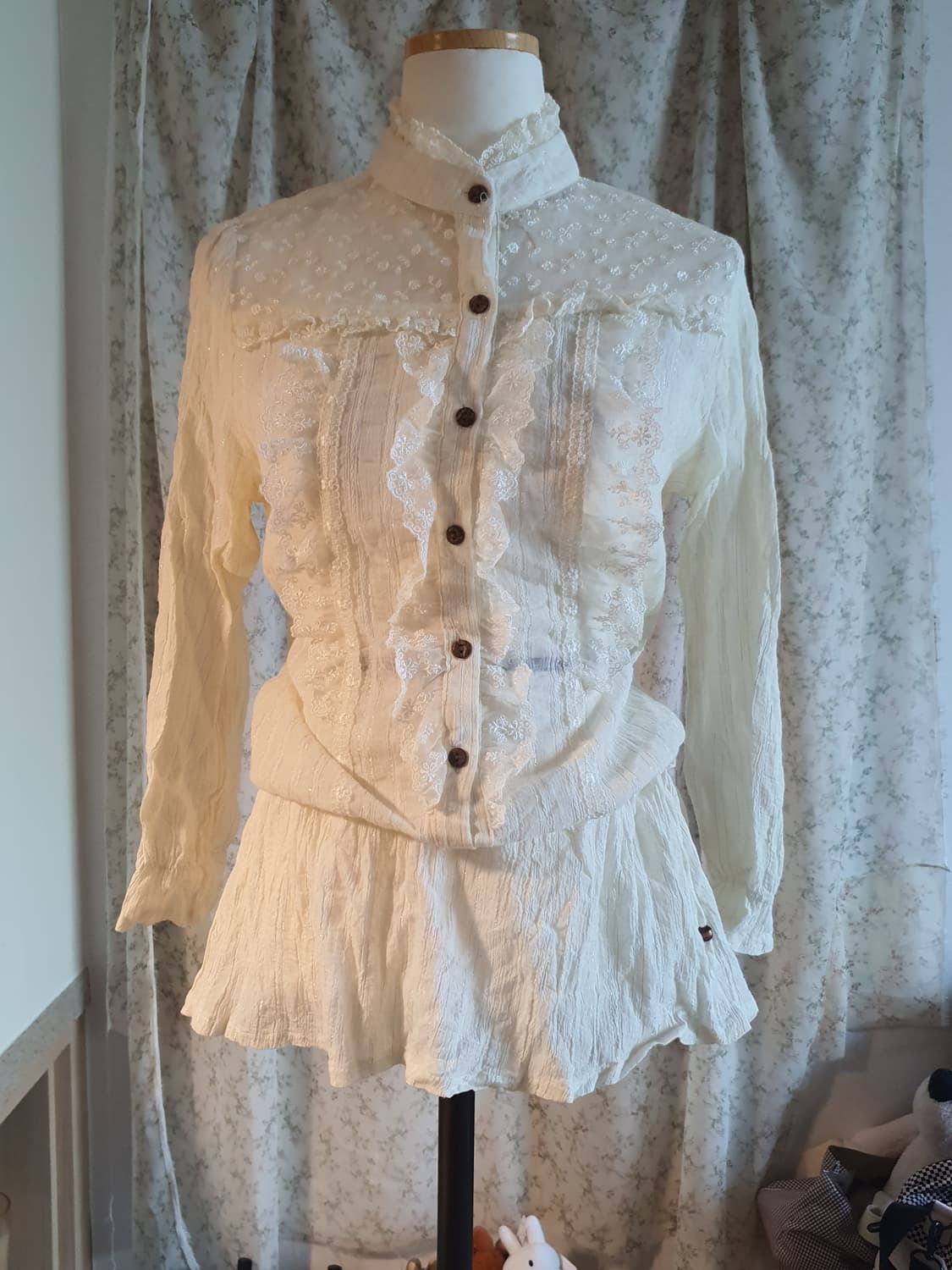 [빈티지] 아이보리 레이스 블라우스 상품이미지1