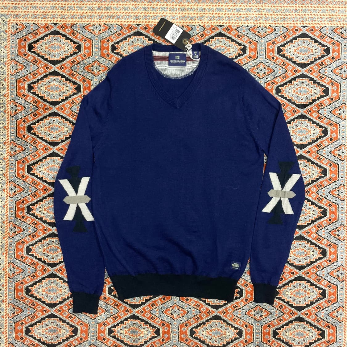 스카치앤소다 브이넥 다크블루 울 혼방 니트 남성M 상품이미지1