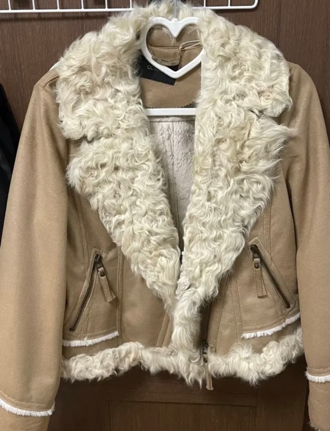 cc collect 베이지 양털 퍼 무스탕 자켓 상품이미지2