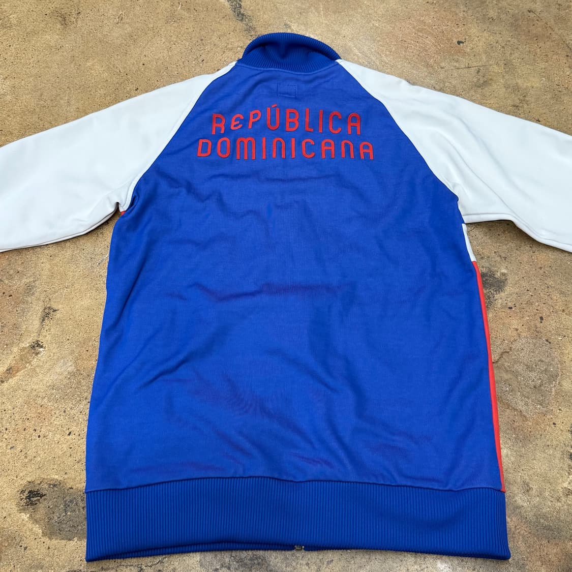 아디다스 도니미카 화이트 레드 블루 배색 트랙탑 져지 100 상품이미지4