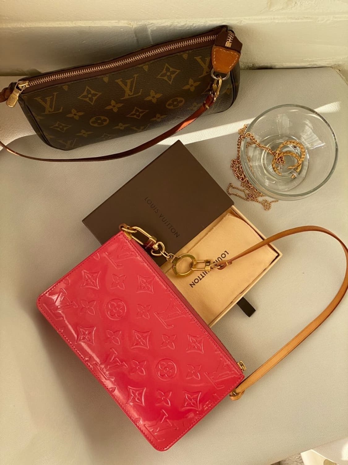 루이비통 베르니 렉싱턴 핫핑크 포쉐트 상품이미지4