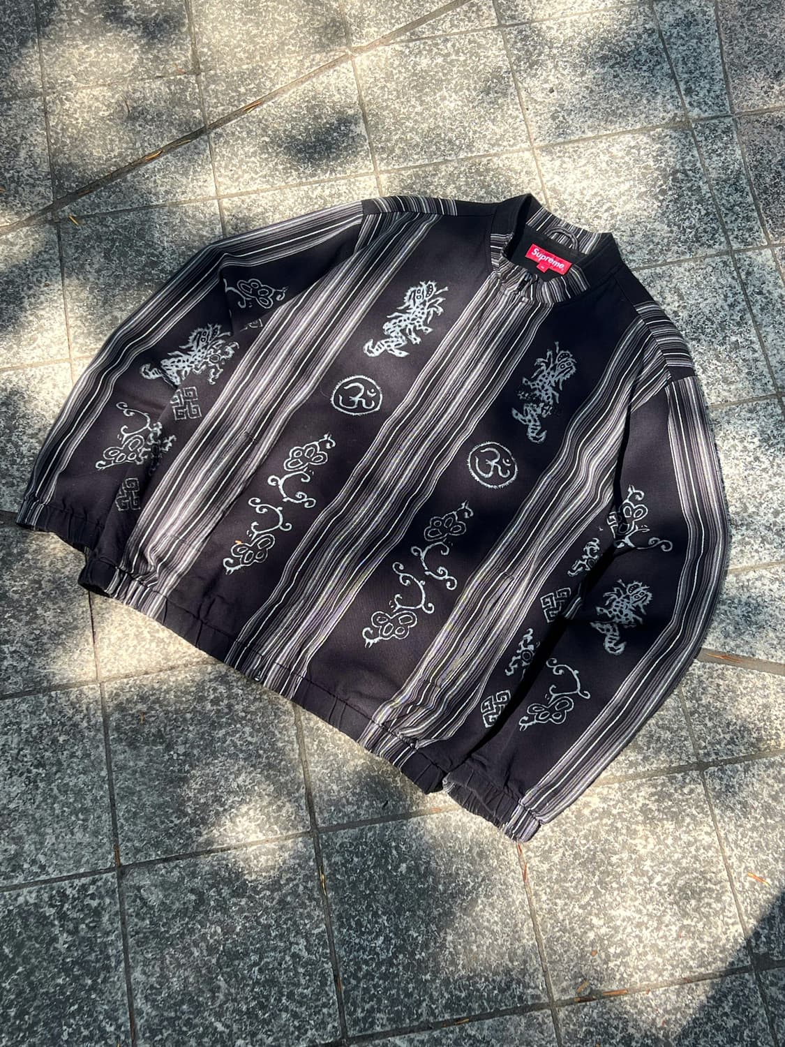 supreme 18ss Woven Batik Jacket  상품이미지1