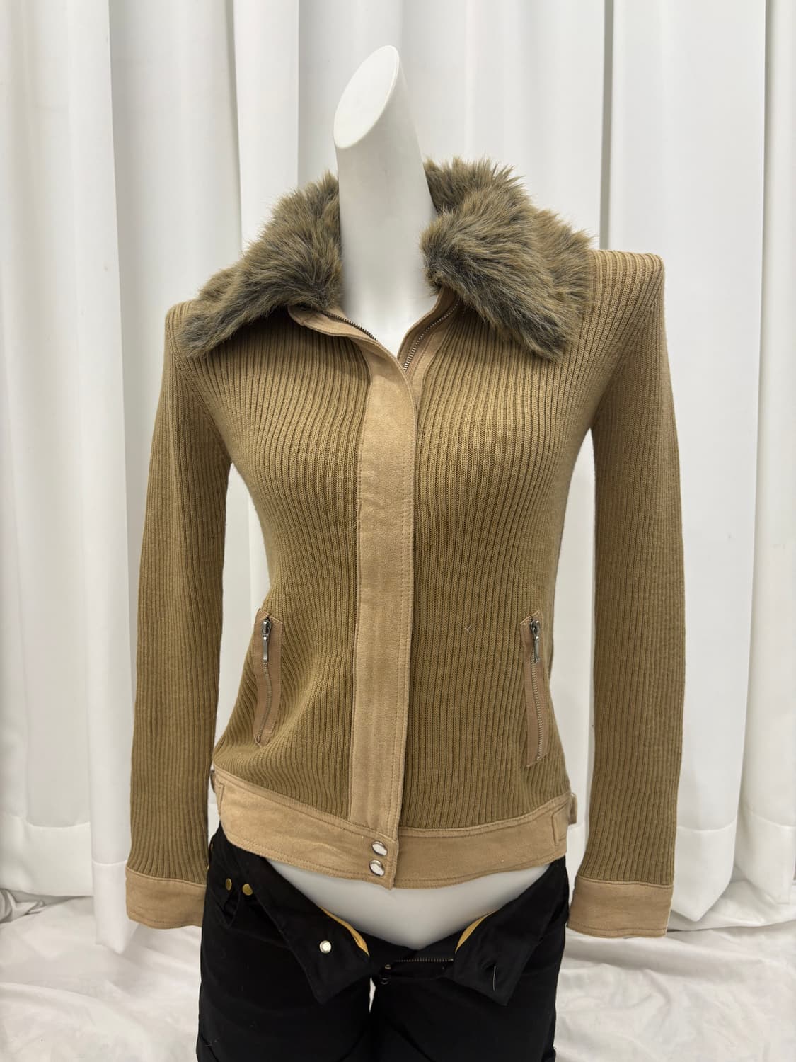 퍼니트 집업 상품이미지3