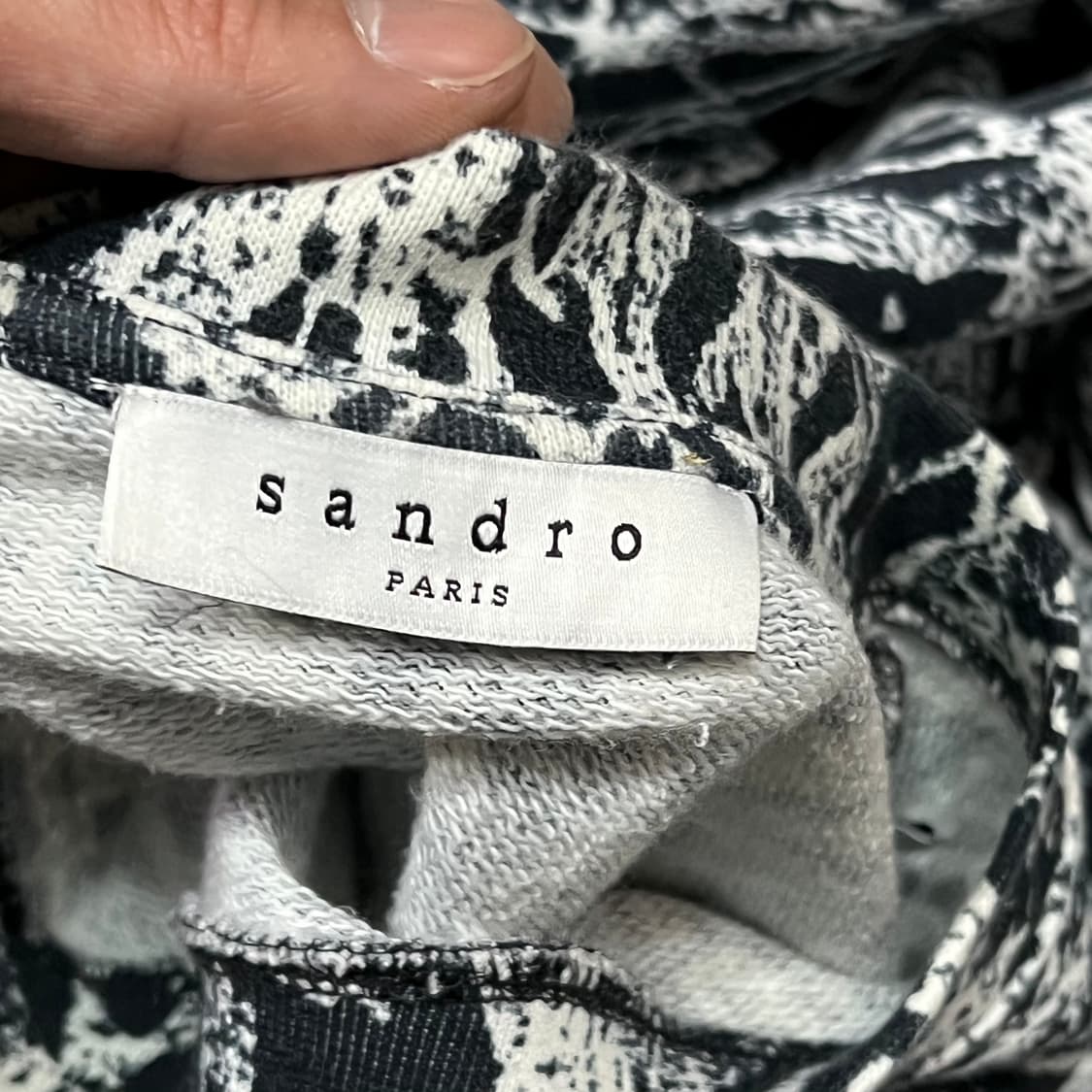  산드로 패턴 맨투맨 y14412 상품이미지5