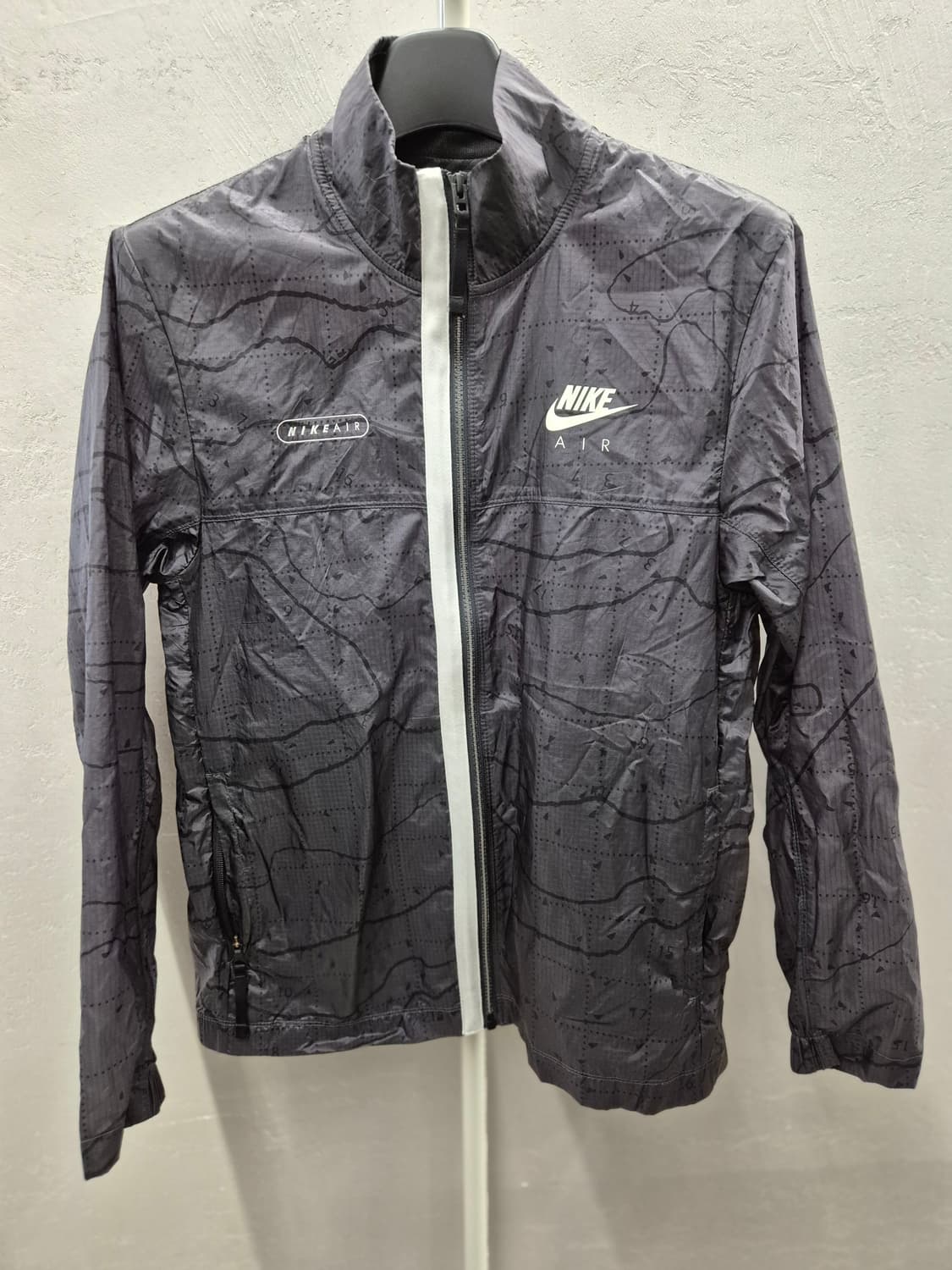 나이키 에어 바람막이 L 블랙 상품이미지2