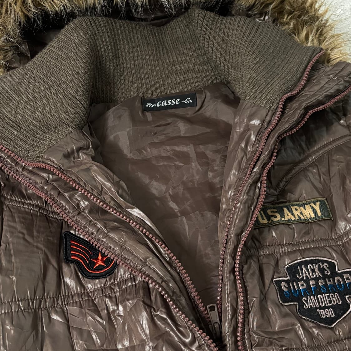 일본빈티지 y2k 브라운 유광 글로시 경량 퍼 패딩 상품이미지4