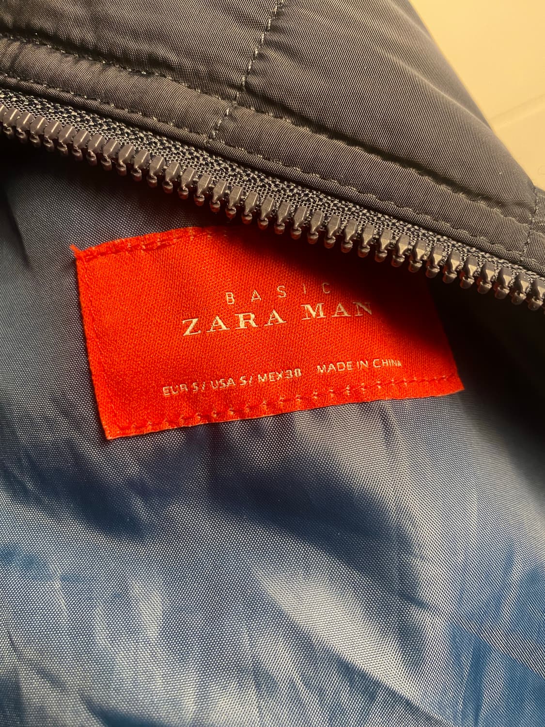 자라 MAN 남성 패딩 조끼 S 네이비 상품이미지7