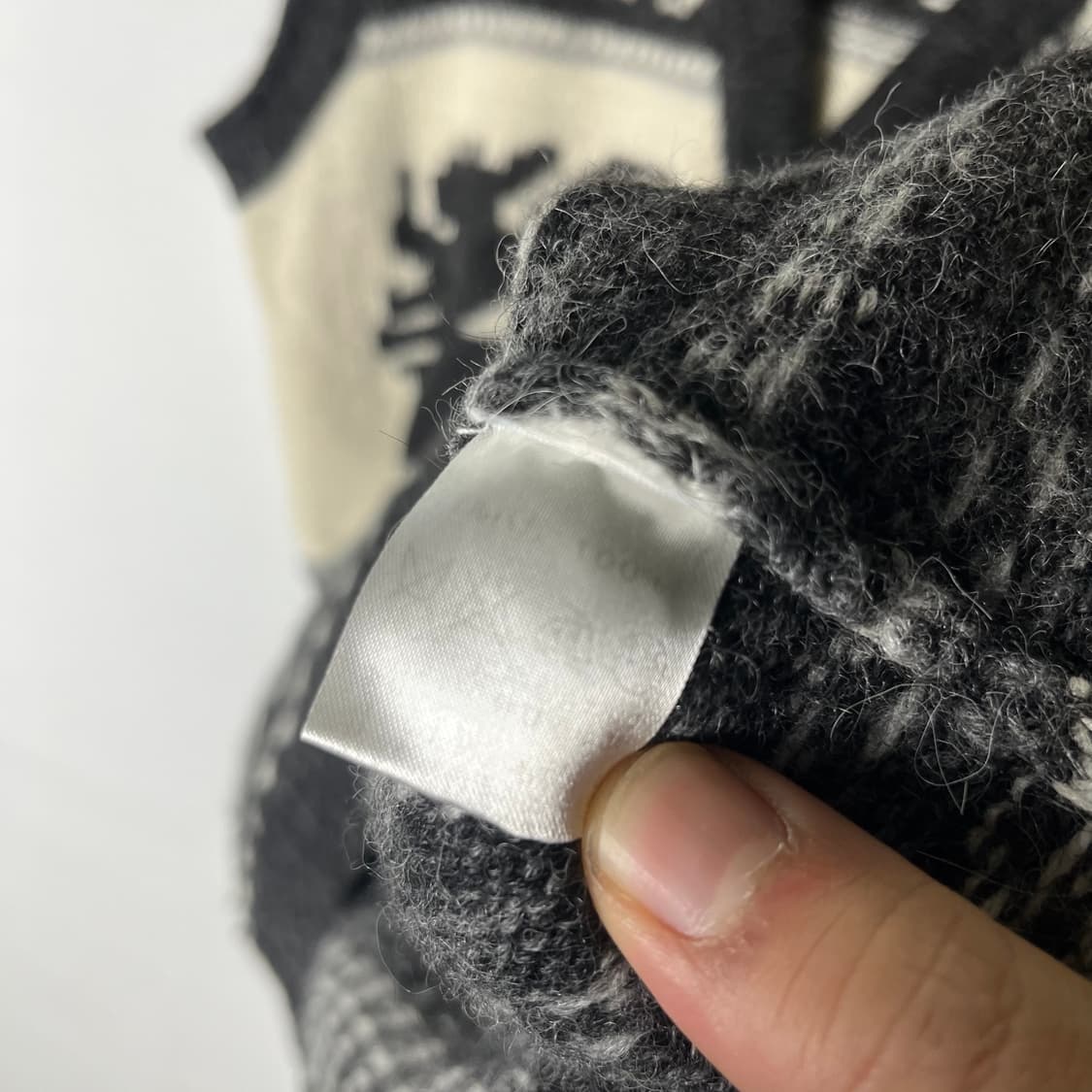 [alpaka] 알파카 페루산 애니멀 자카드 니트 베스트 상품이미지6