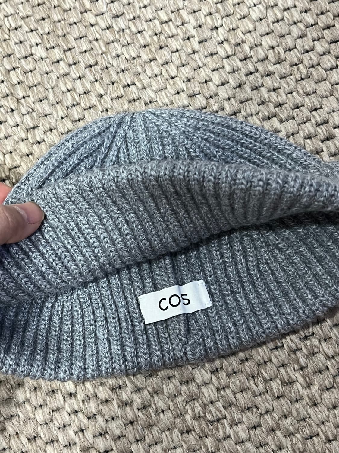 COS 비니 새상품 상품이미지2