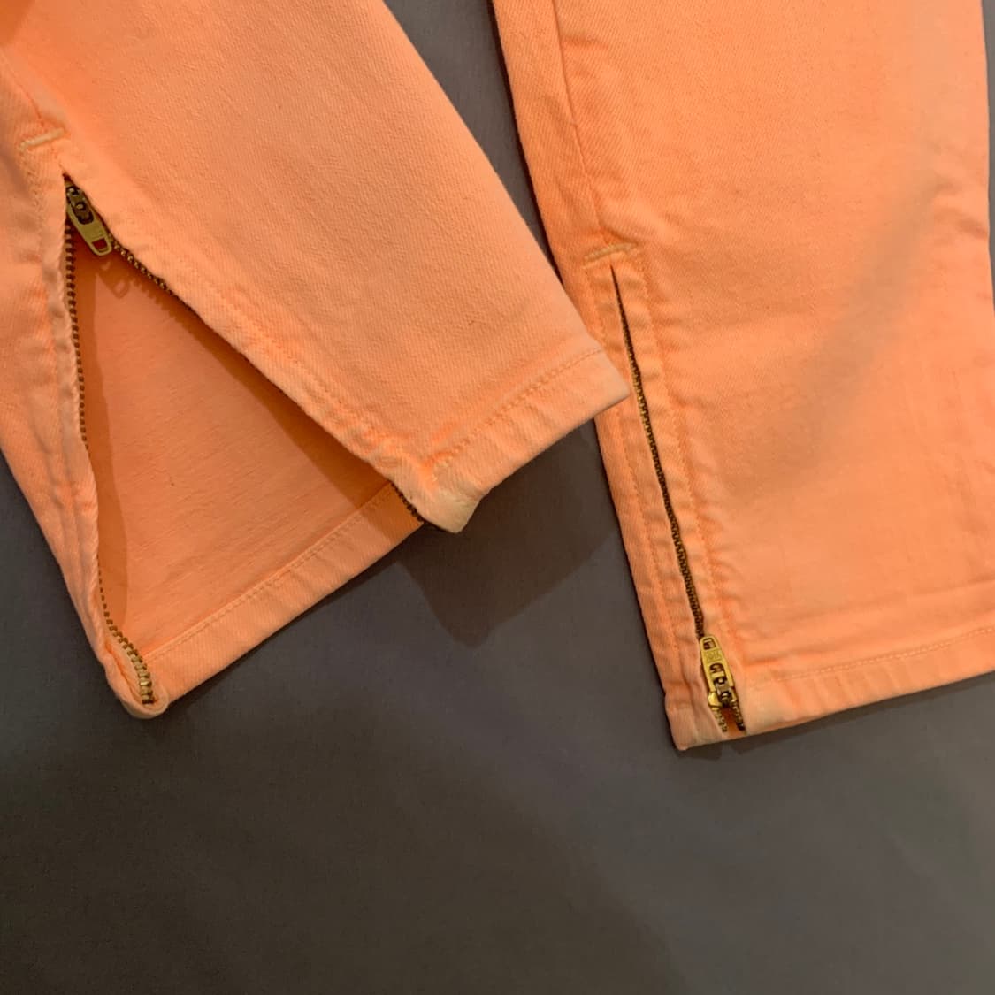 28인치 KSUBI 수비 스프레이 온 지퍼 스판 핑크 데님 청바지 상품이미지7