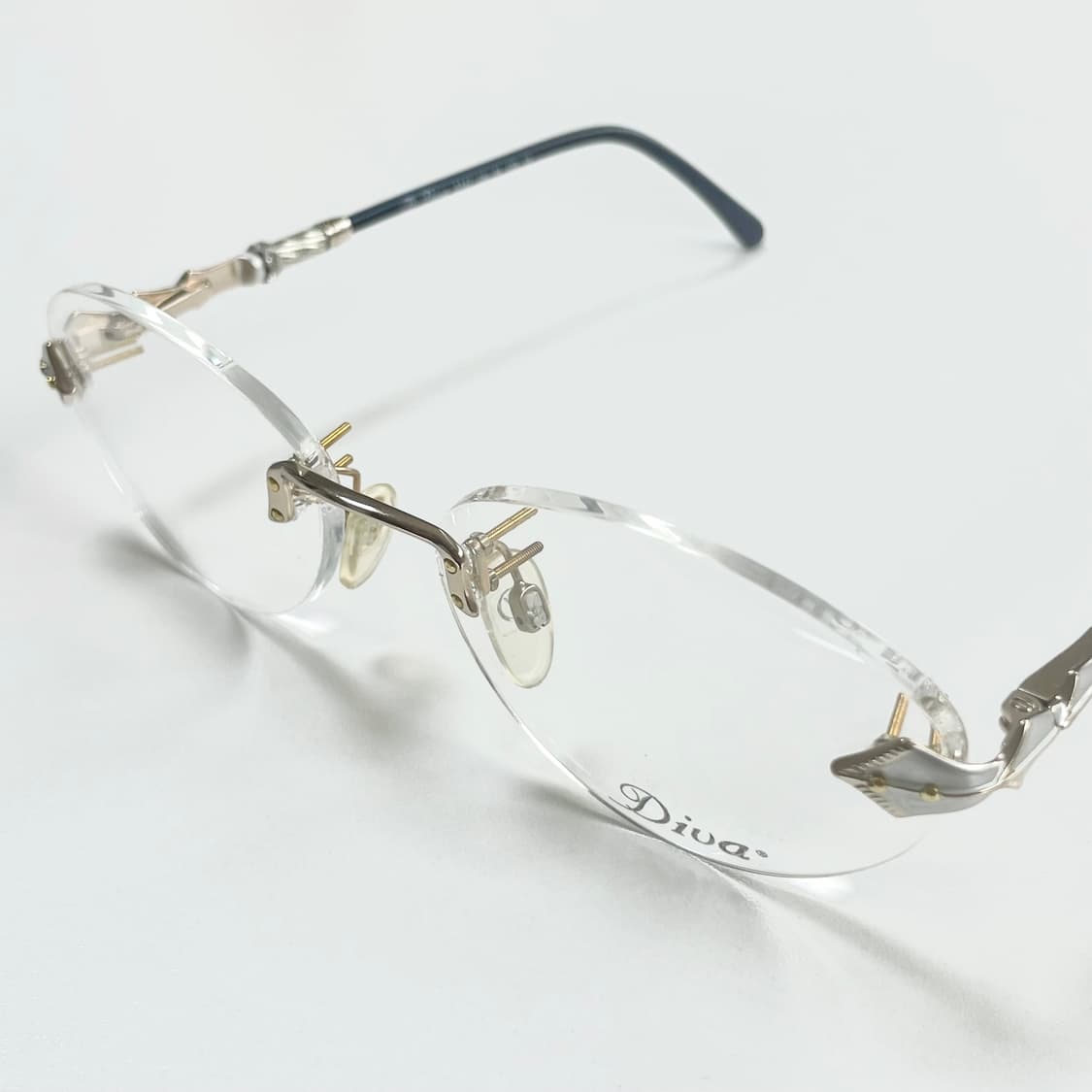 DIVA 이태리의 하우스브랜드 디바 사의 빈티지 무테 안경 상품이미지2