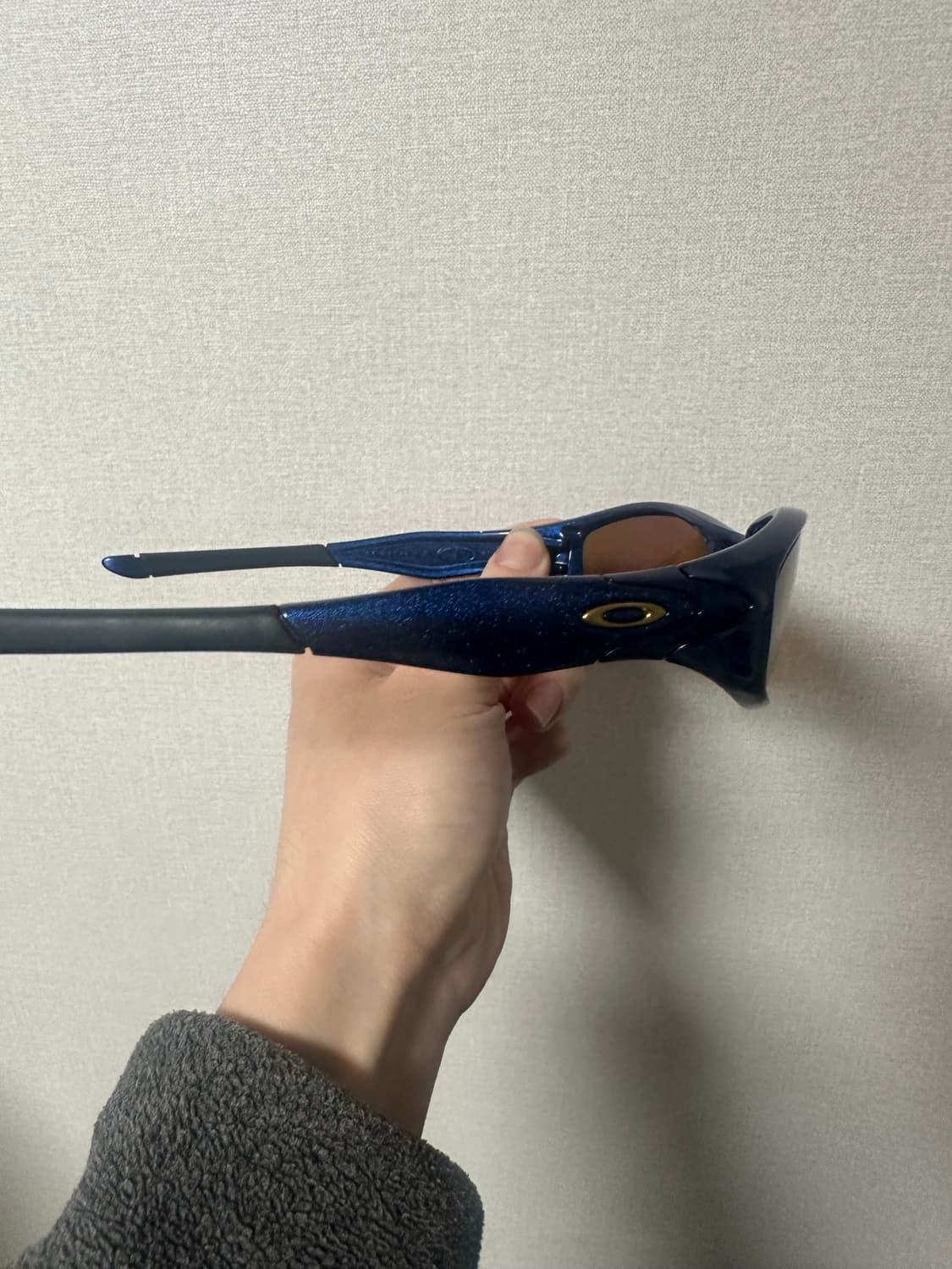 오클리 미뉴트 2.0 블루 선글라스 상품이미지5