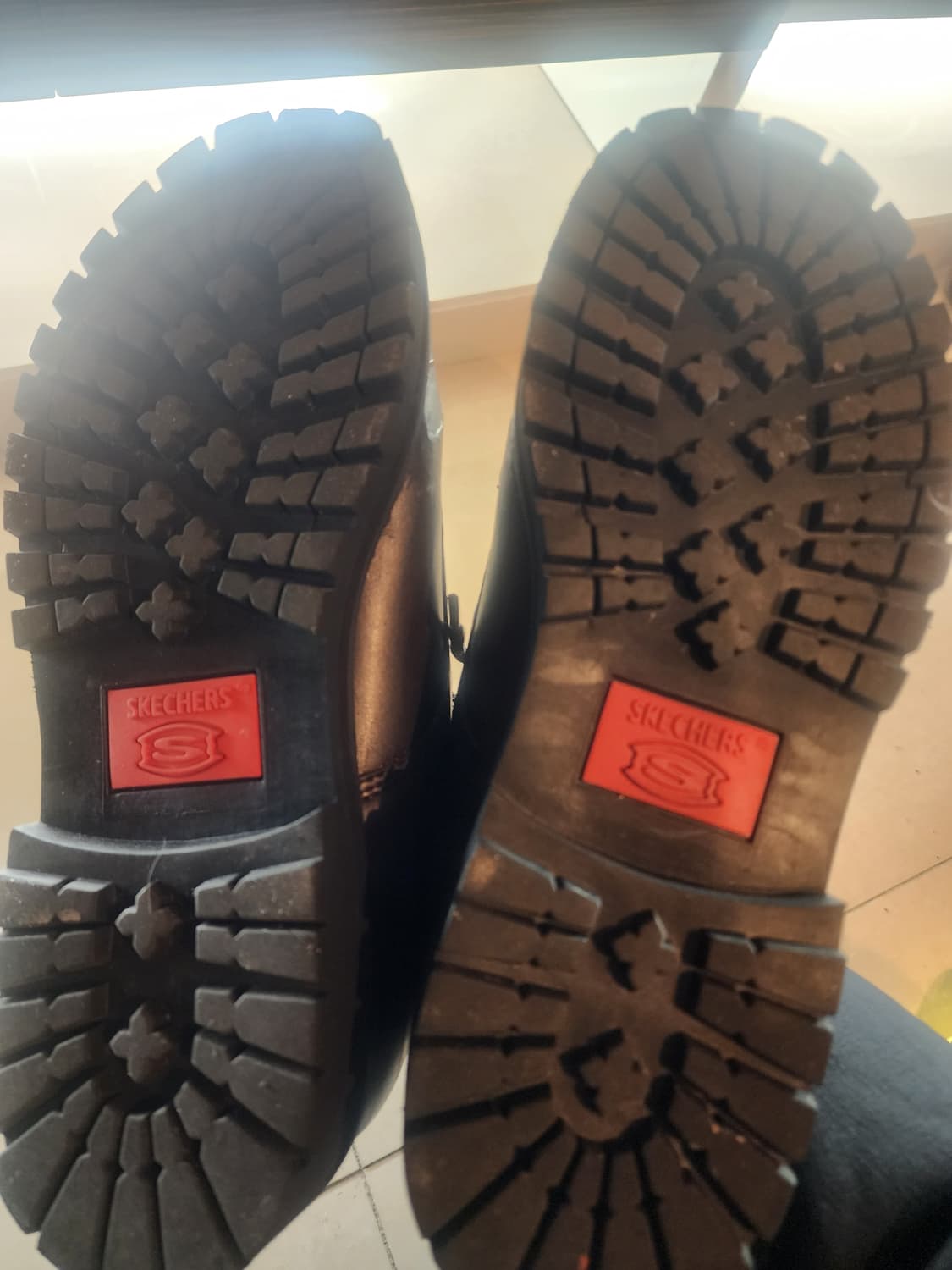 SKECHERS 스케쳐스 남자 단화 팜. 280사이즈 남성 가죽 구두 상품이미지7