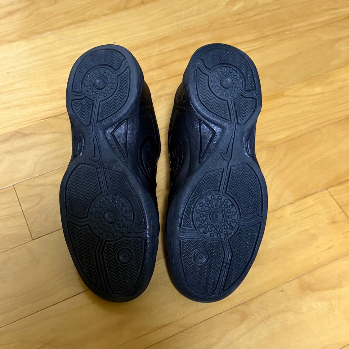 나이키 토탈90 운동화 240 판매합니다 상품이미지4