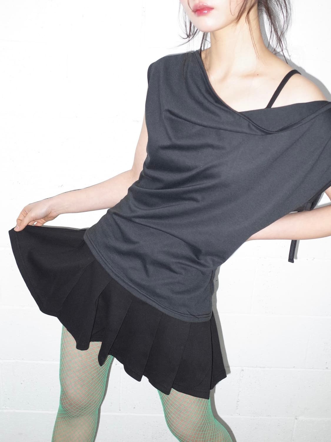 ONSKA PLEATS MINI ONE-PIECE 온스카 플리츠 원피스 상품이미지6