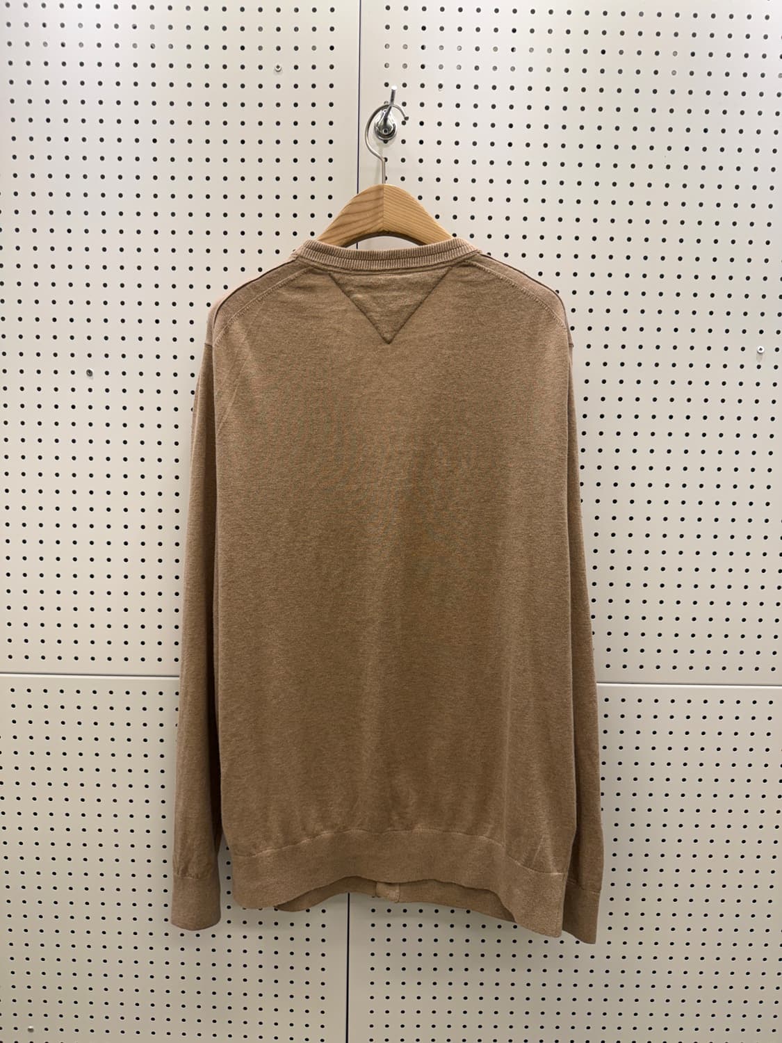 타미힐피거 스몰로고 베이지 캐시미어 가디건 U855 상품이미지3