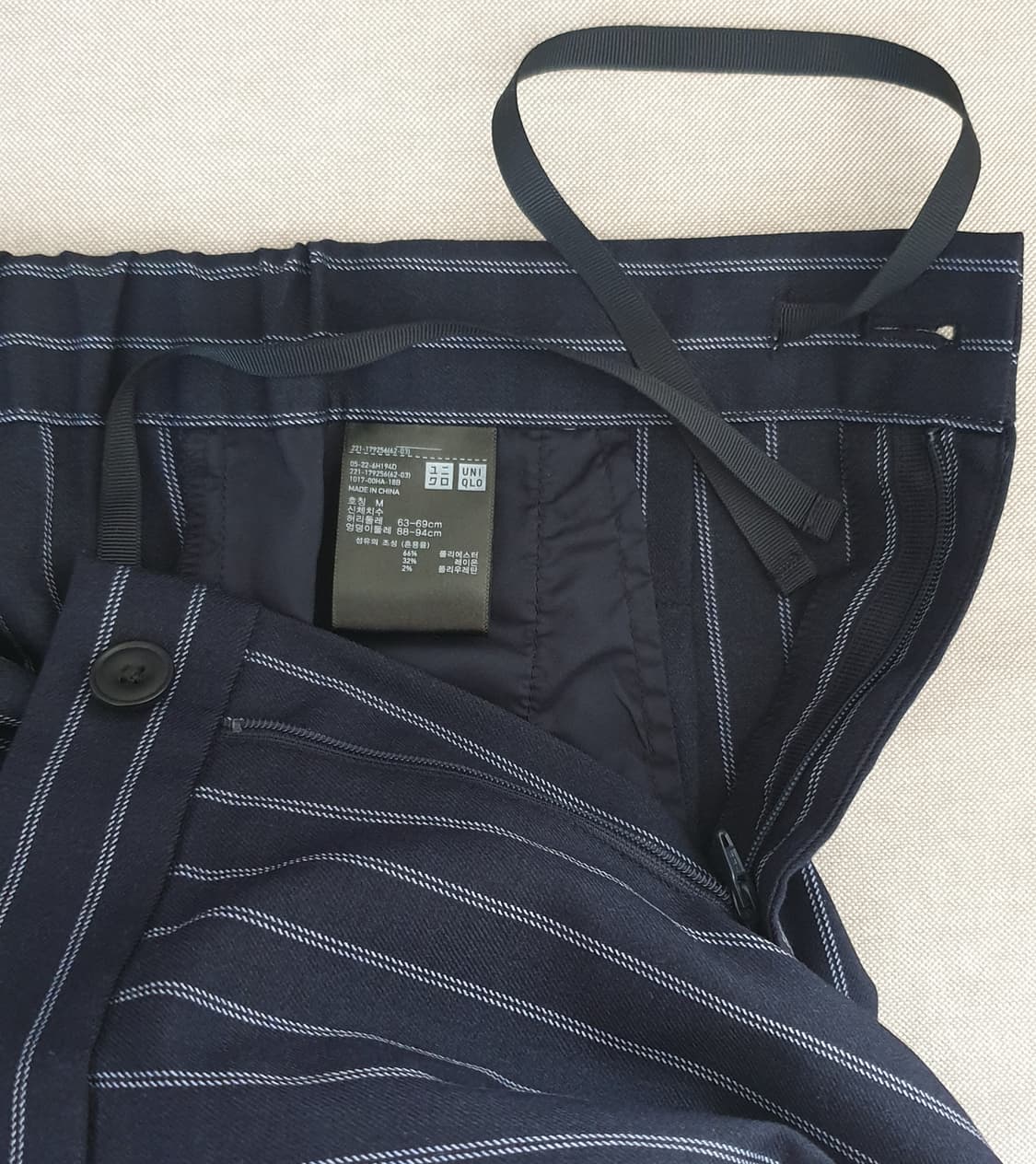 유니클로 핀스트라이프 팬츠 조거팬츠 네이비 상품이미지3