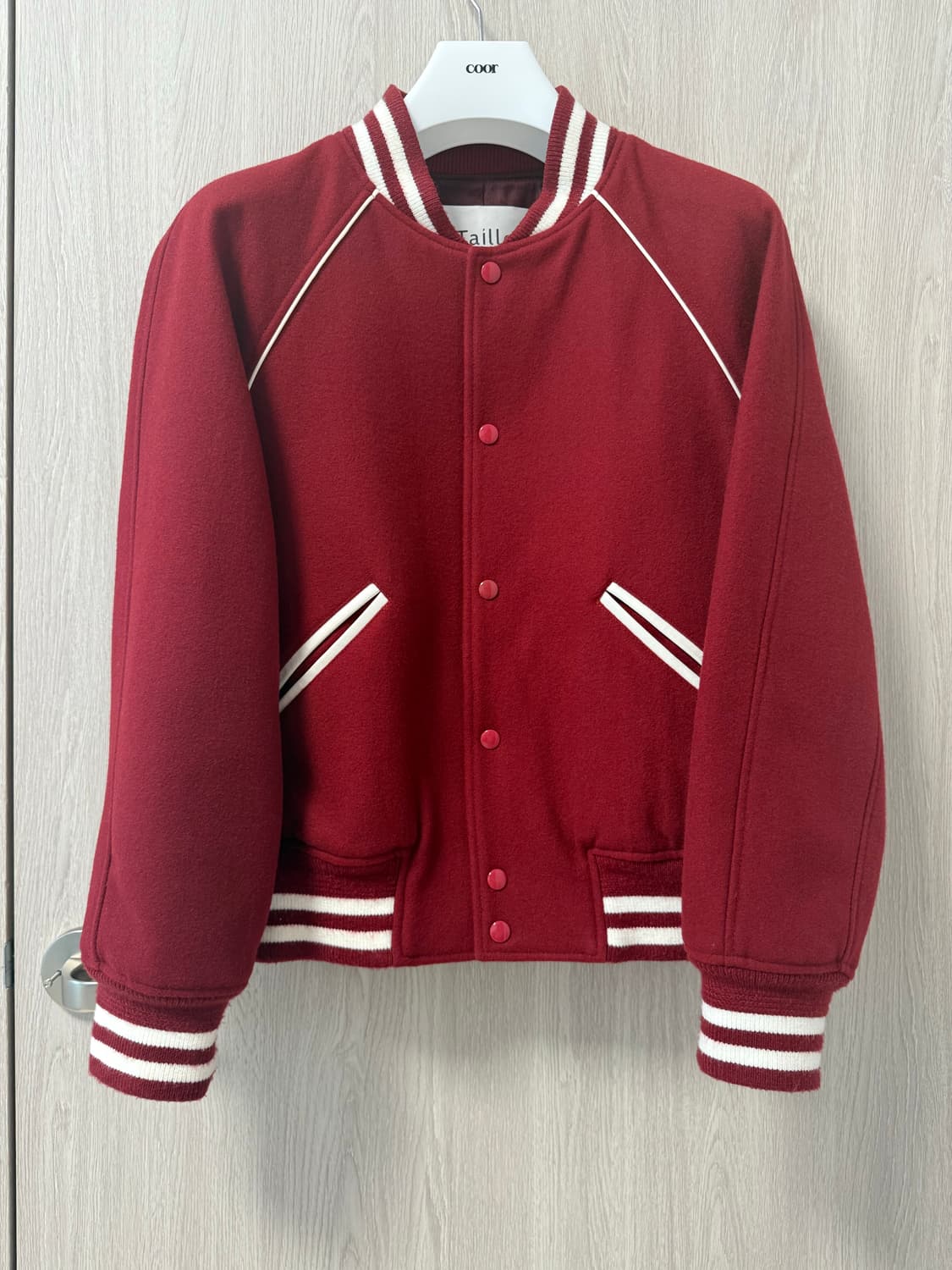 [1]타일레 레드 바시티 상품이미지1