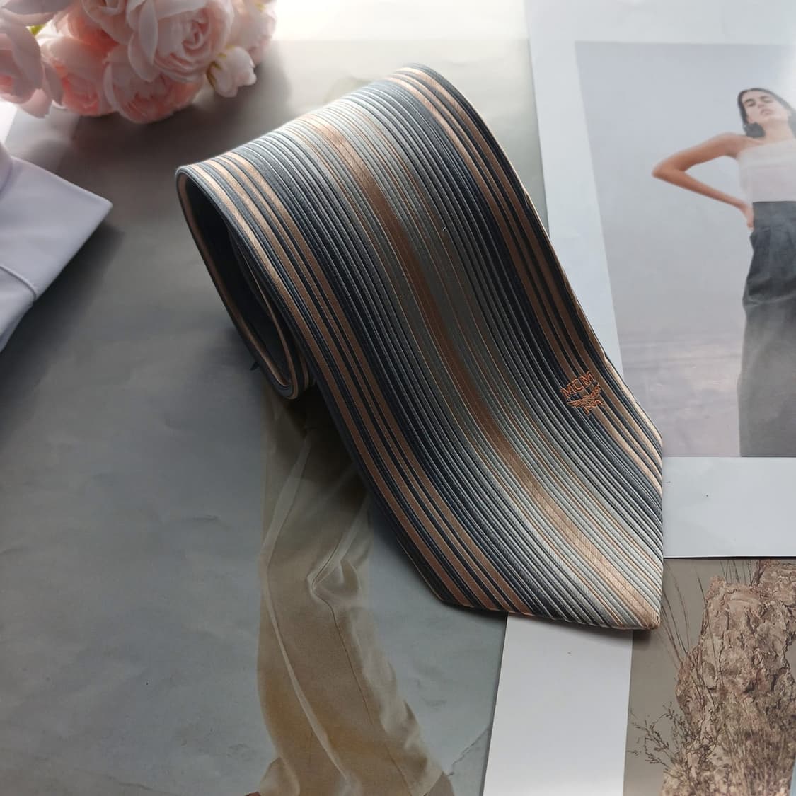 MCM 실크 그레이&골드 스트라이프 넥타이 8.7cm A등급 A18415 상품이미지2