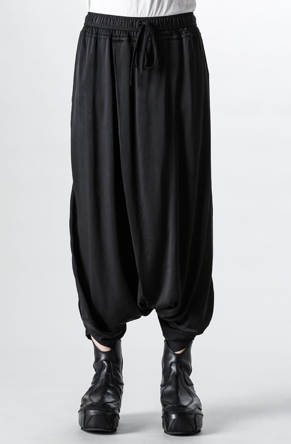 율리우스 25ss 실크 트위스티드 사루엘 팬츠 상품이미지2