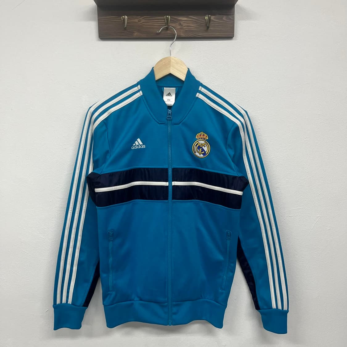 아디다스 레알마드리드 유니폼 트랙탑 희귀져지(95) 상품이미지4