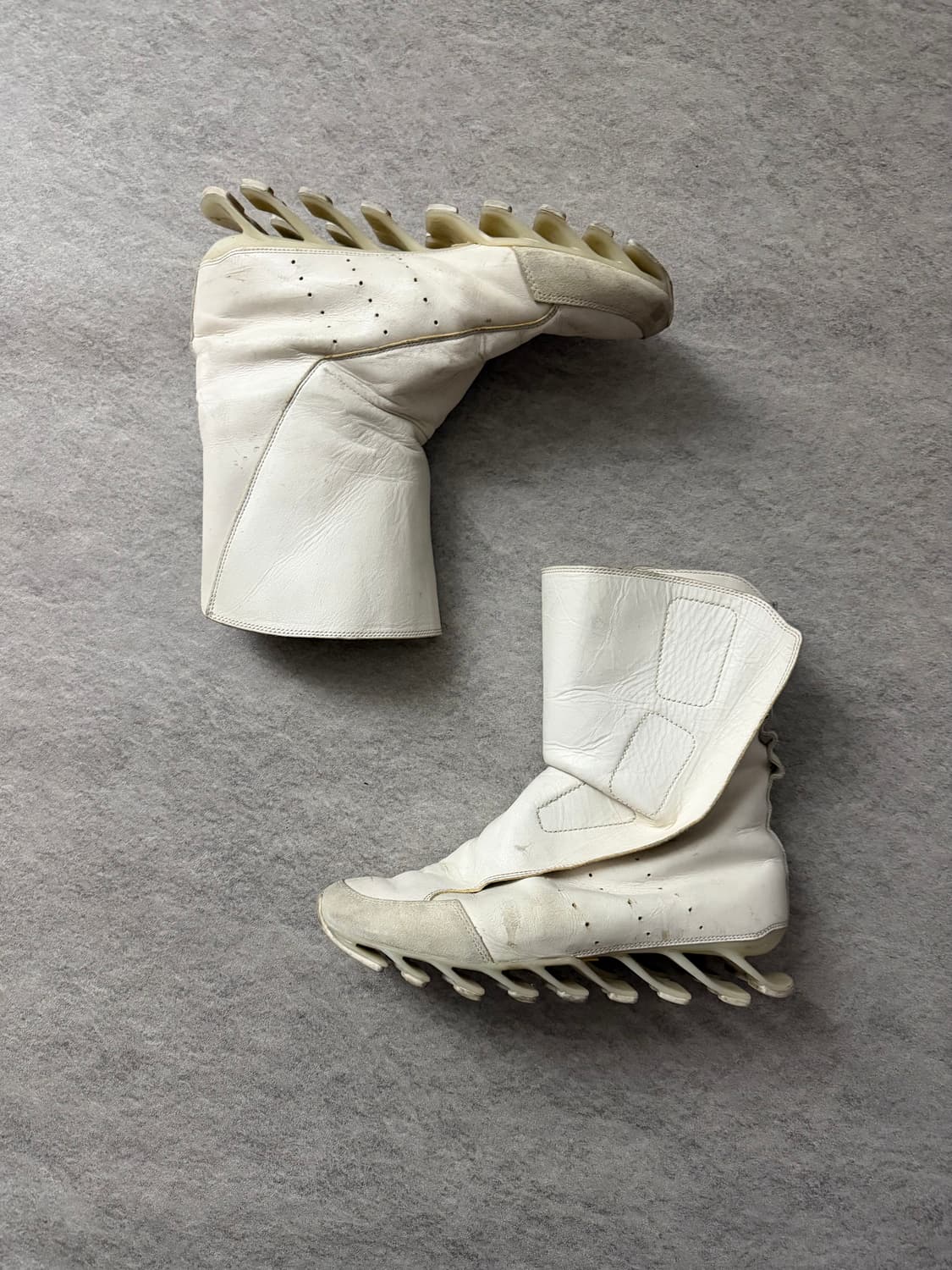 릭오웬스 아디다스 화이트 부츠 상품이미지1