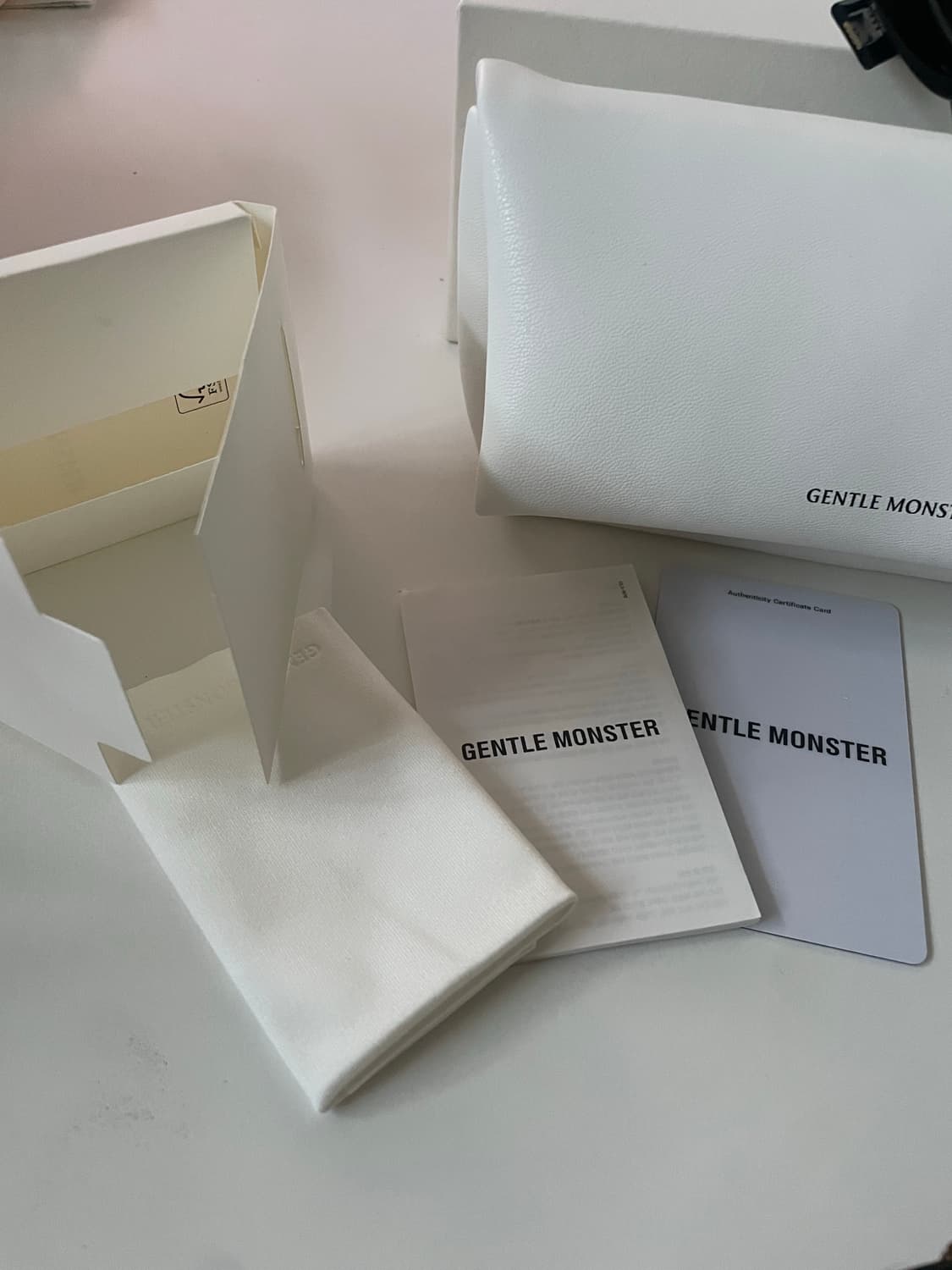 젠틀몬스터 탐부 01  상품이미지3