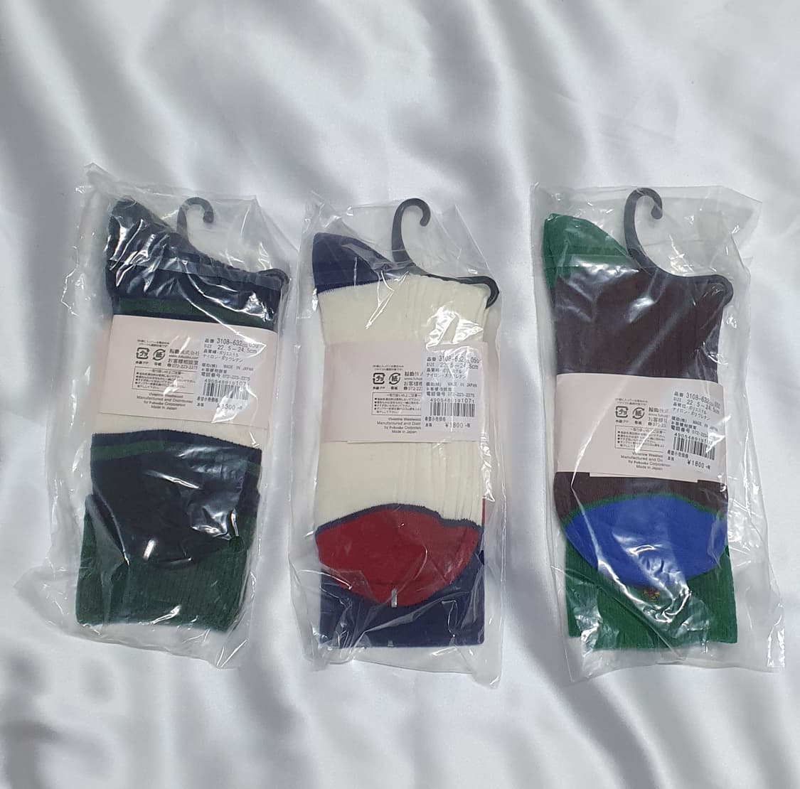 네이비 크림베이지 그린 블루 브라운 스트라이프 비비안웨스트우드 양말  상품이미지2