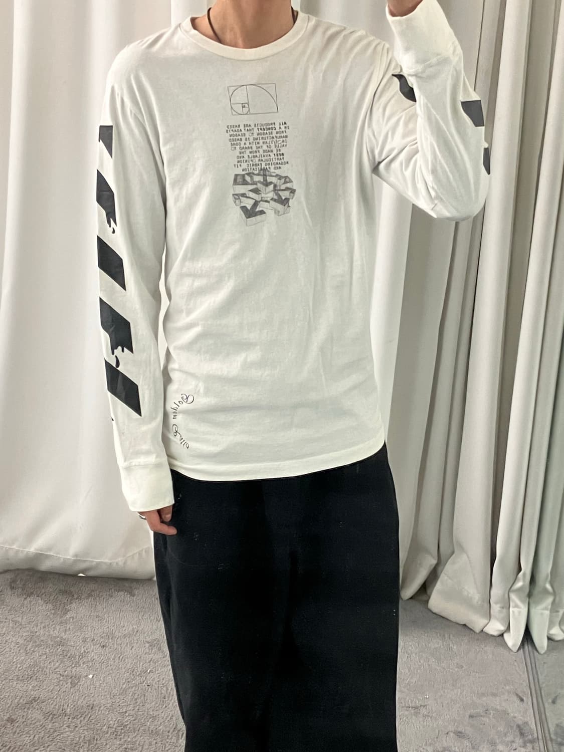 오프화이트 화이트 드리핑 애로우 인콤프 스웨트셔츠 M 상품이미지9