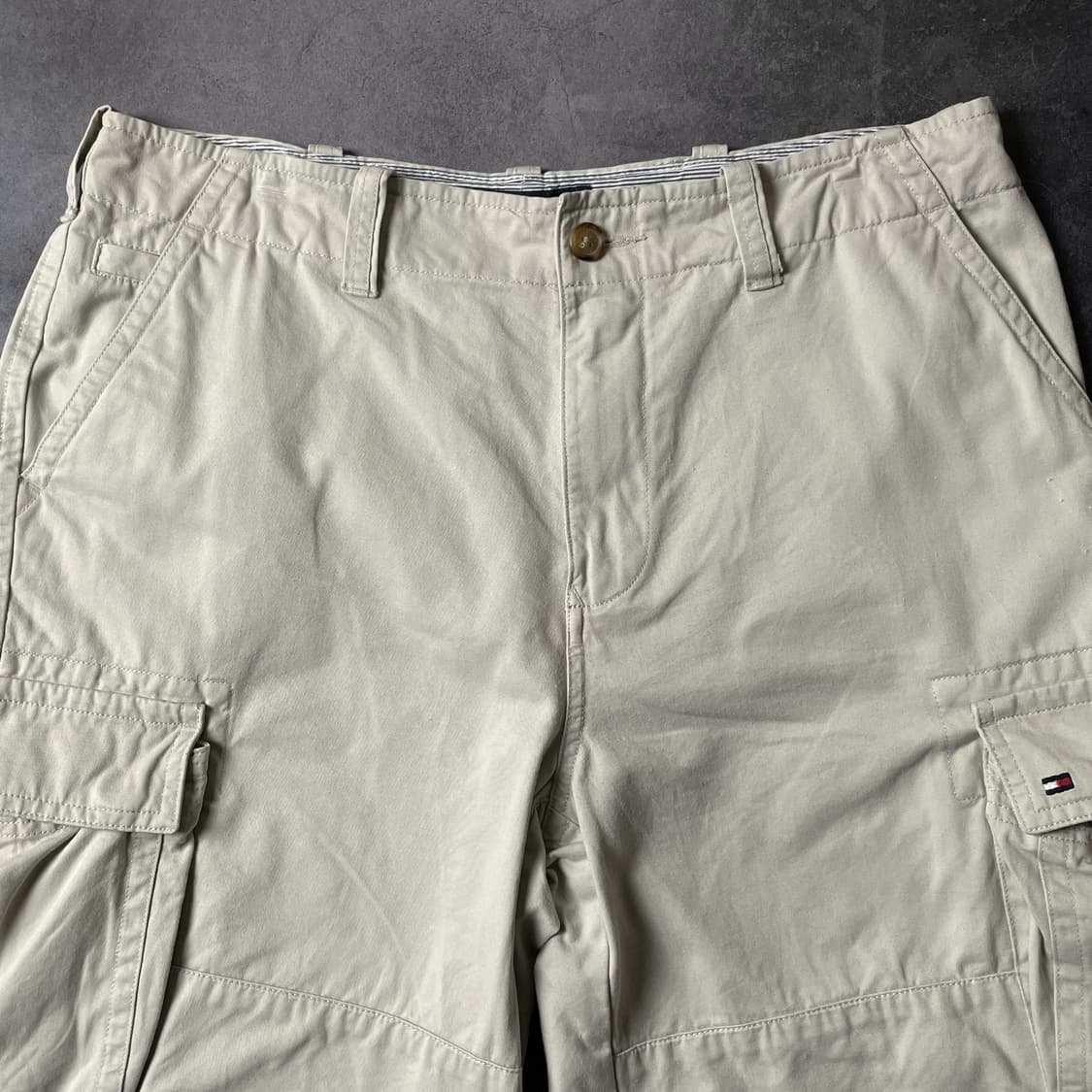 TOMMY HILFIGER 토미힐피거 아이보리 카고 하프팬츠 A00705 상품이미지2