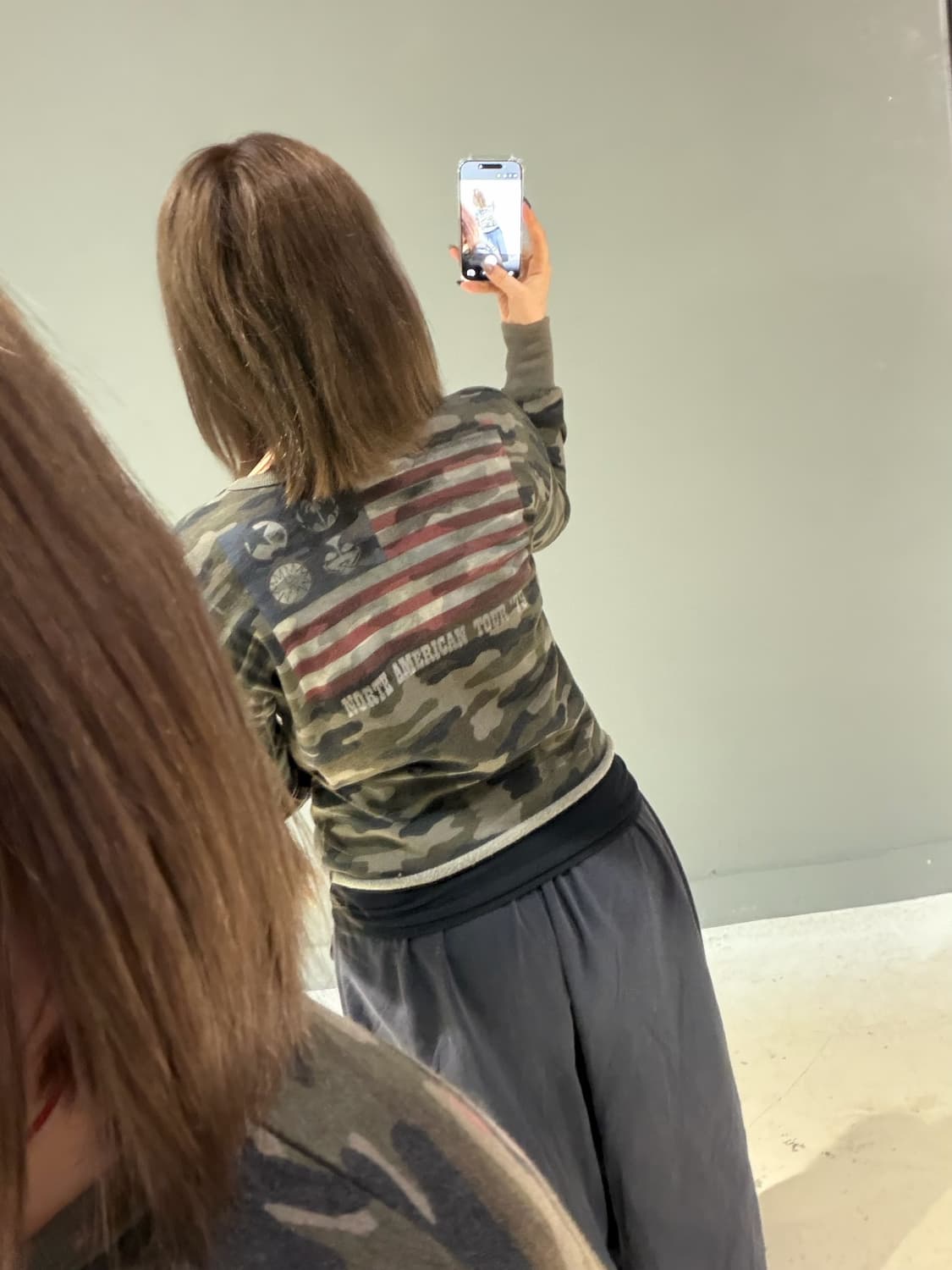 kiss lettering camo pattern sleeve 상품이미지3