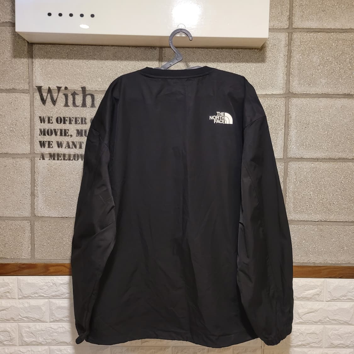 노스페이스 빅로고 바람막이 탑 2XL 상품이미지2