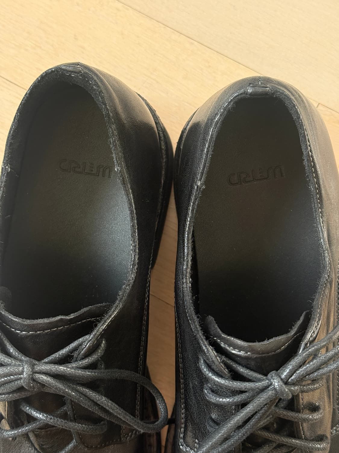 위더로드 / 헨리 홀스레더 4홀 더비슈즈 블랙 워싱 / 280 상품이미지3