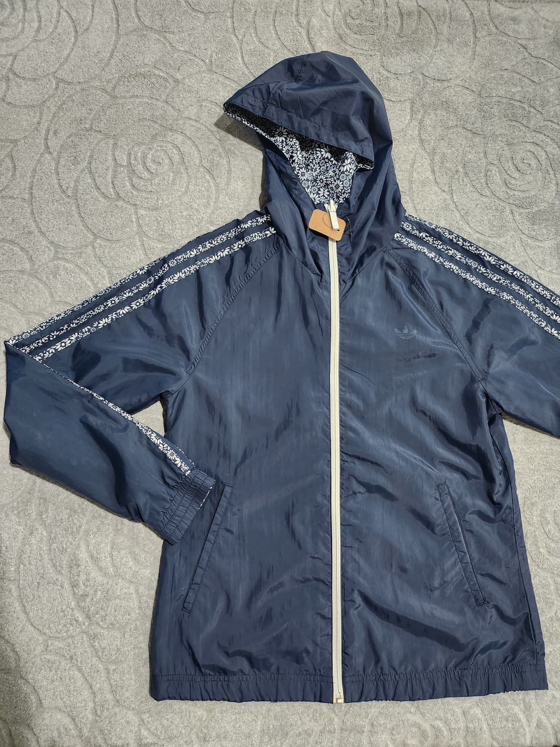 아디다스 양면 리버서블 후드 바람막이 상품이미지3