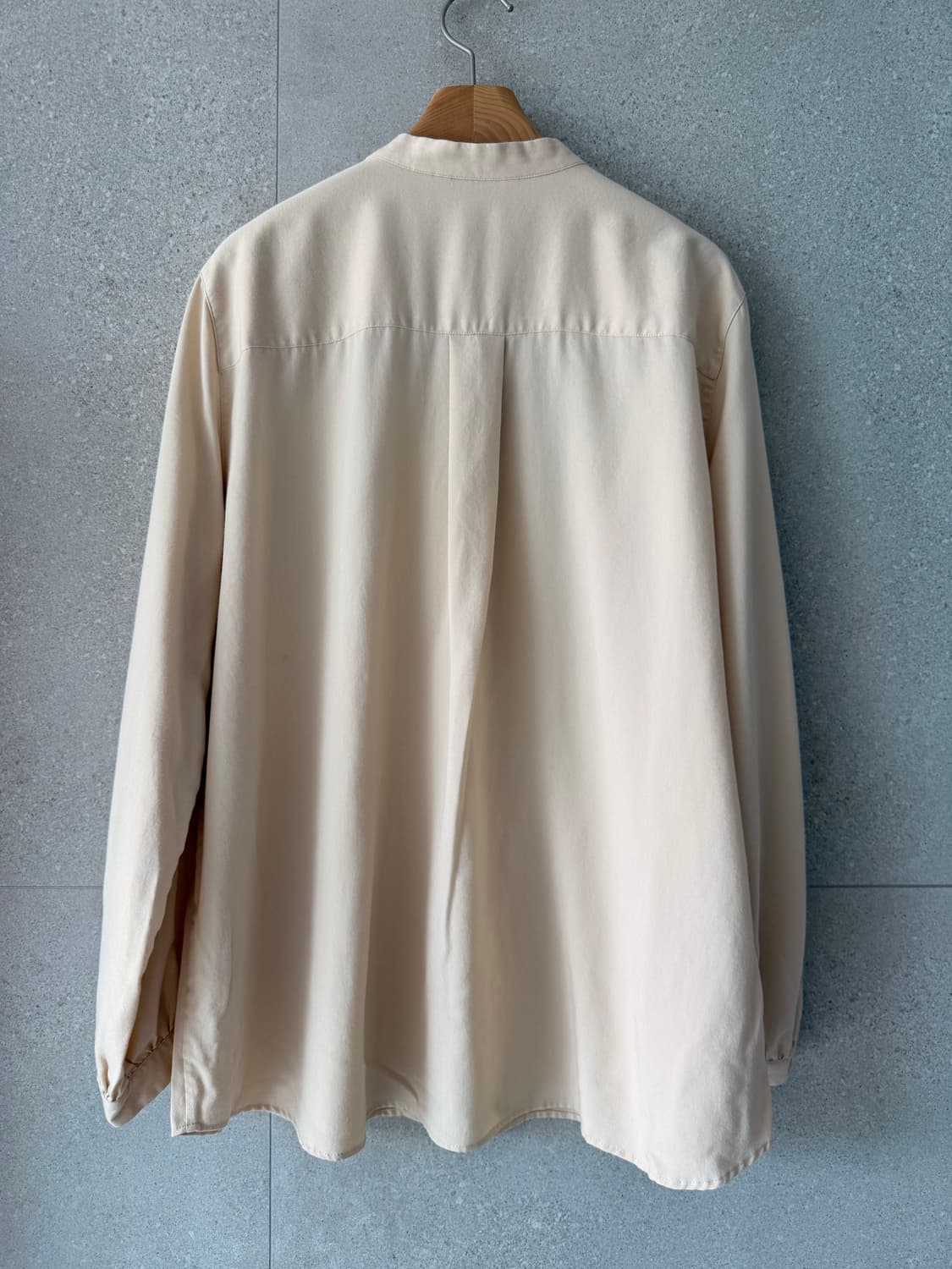 유니클로 노칼라 블라우스 아이보리 여성 촤르르 XL 상품이미지4