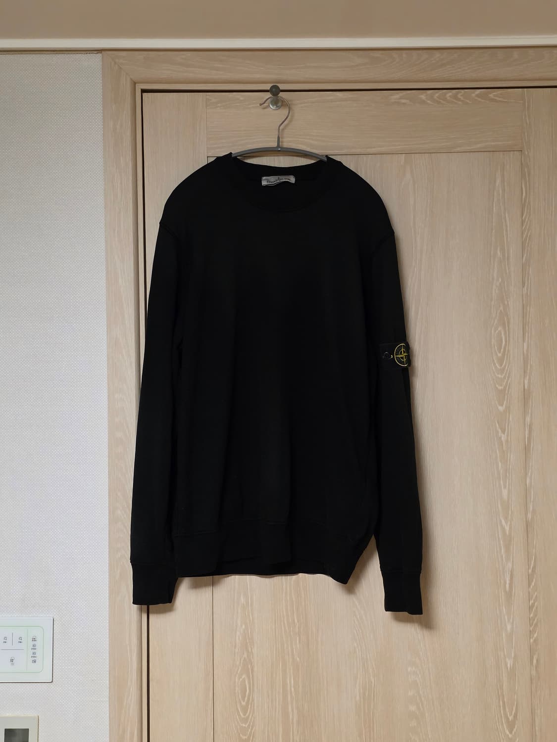 [25년식/XL] 스톤아일랜드 크루넥 맨투맨 블랙 상품이미지1