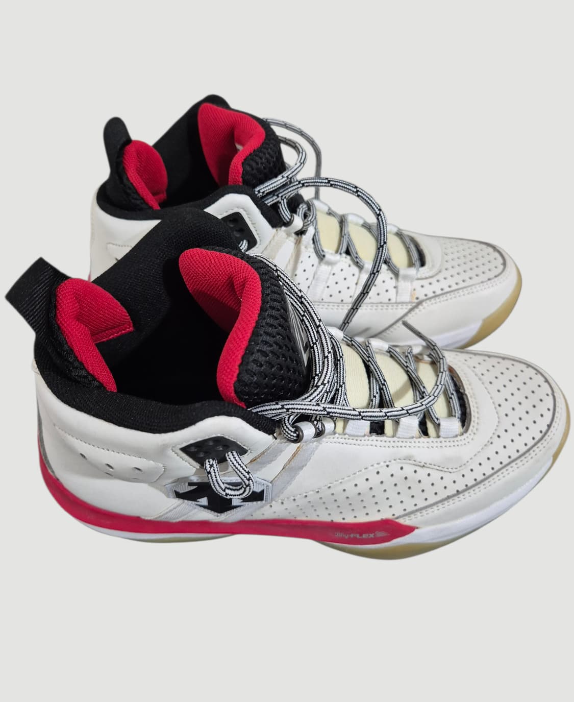 [260]데상트 농구화 상품이미지1