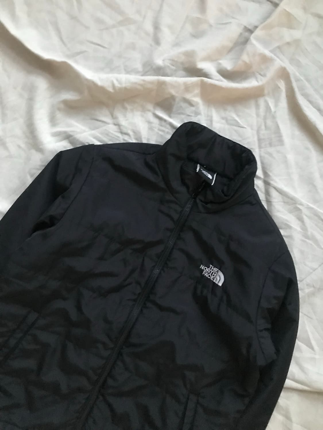 노스페이스 로고 블랙 경량 패딩 상품이미지6
