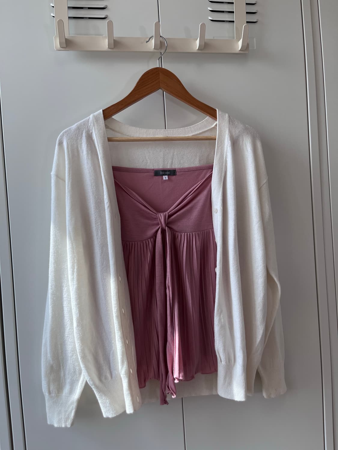 GU 화이트 브이넥 루즈 가디건 상품이미지2