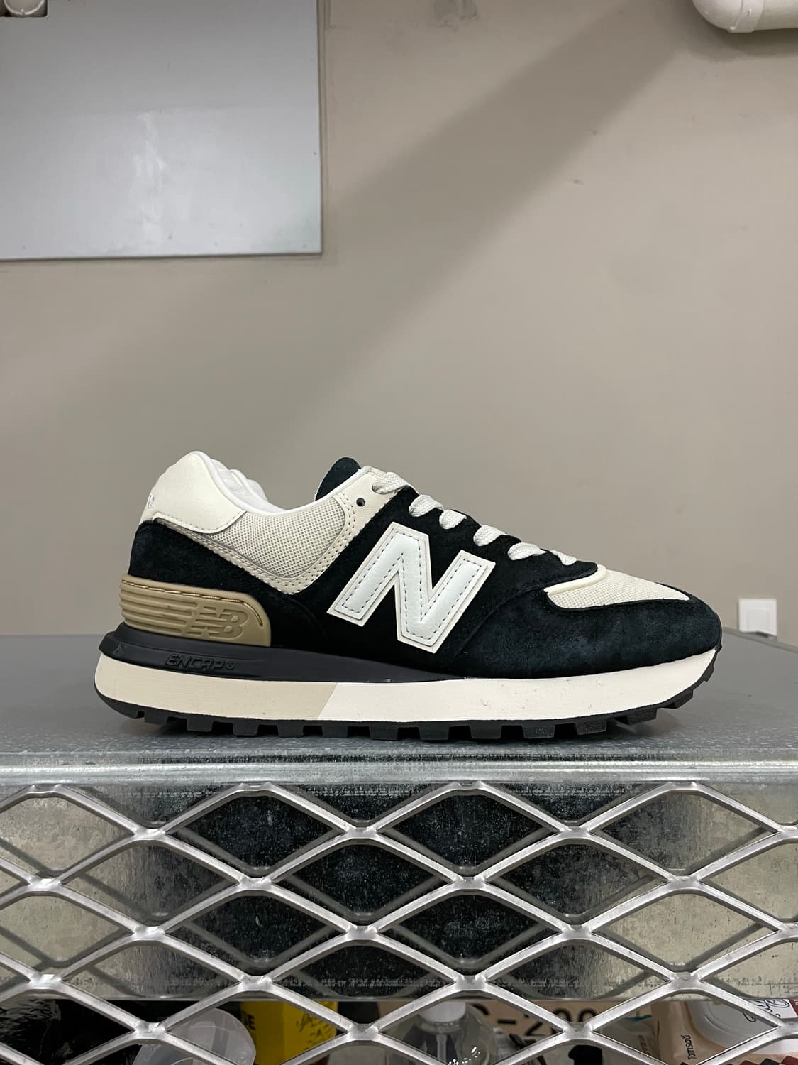 뉴발란스 574 레거시 블랙 245 상품이미지4