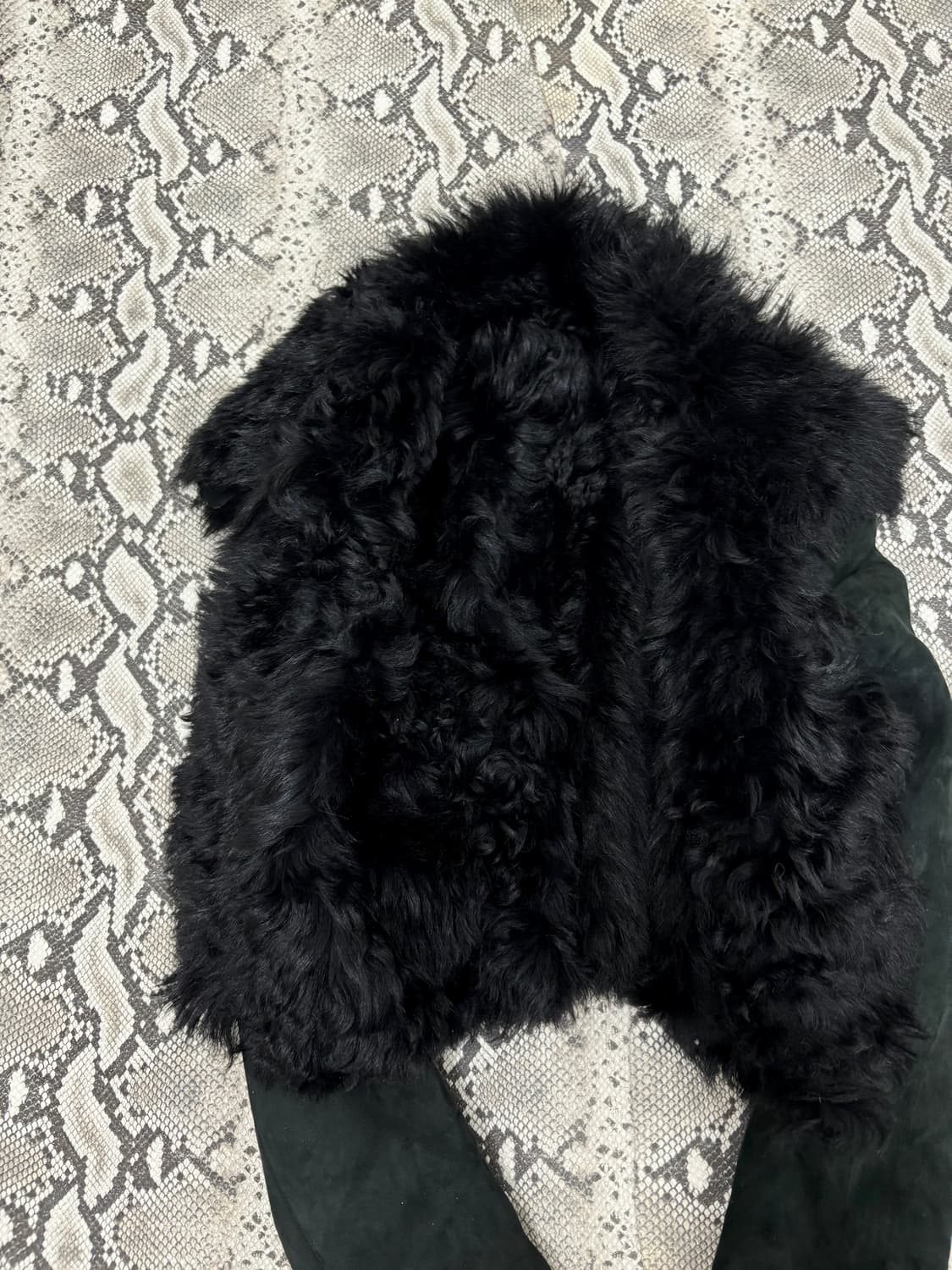 “Vintage” V-Kei Mood Fur Trimming Short  상품이미지7