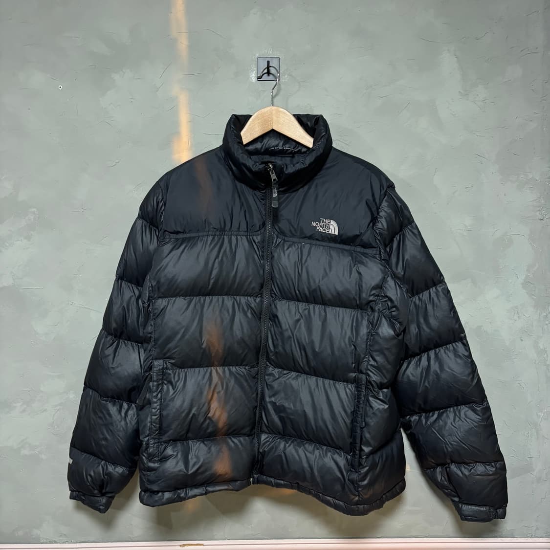 노스페이스 700 눕시 구스다운 패딩 블랙 상품이미지1